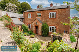 Courtyard- click for photo gallery